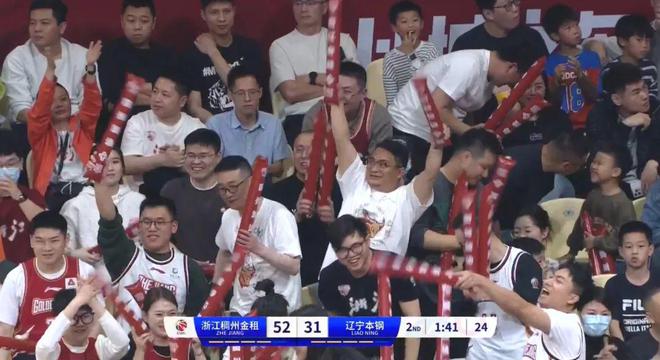 CBA球员因球场行为遭遇罚款处罚